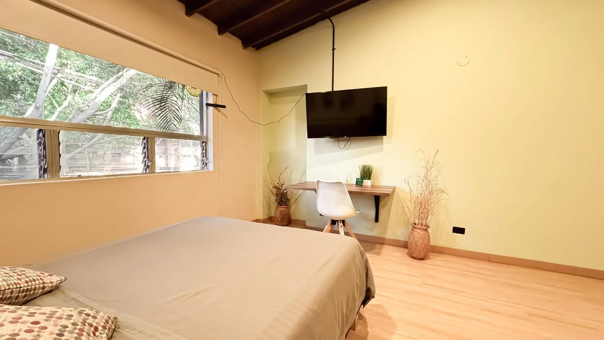 NID201 Alquiler apartamento amoblado en Laureles Medellín 0*,  Colombia